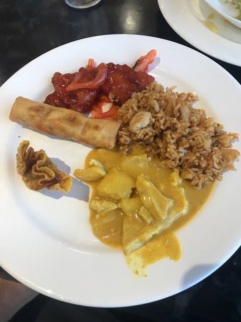 Queen Bee Indonesian And Chinese Restaurant - Newcastle Accommodation 6
