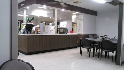 Puma Roadhouse & Truckstop - Newcastle Accommodation 0