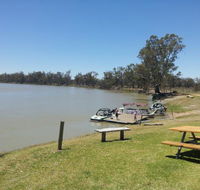 Caudo Vineyard - Newcastle Accommodation