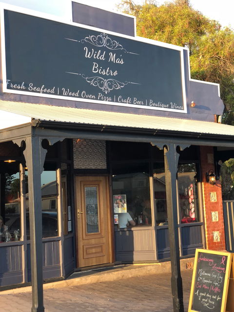 Wild Ma's Bistro - Newcastle Accommodation 5