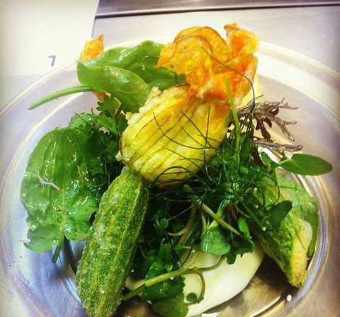 101 Kitchen - Newcastle Accommodation 5