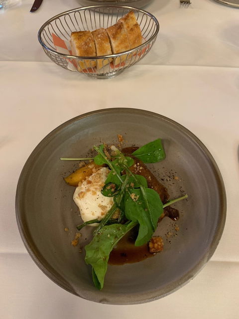 Montrachet - Newcastle Accommodation 6