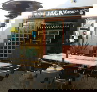 Burleigh Waters Tavern - Newcastle Accommodation