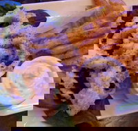 See Views Restaurant and Cafe