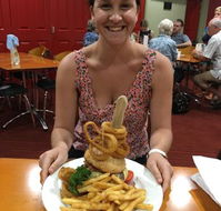 Ayr Anzac Club - Newcastle Accommodation