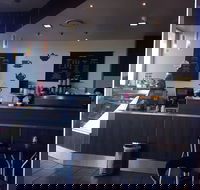 Cafe Caprice - Newcastle Accommodation