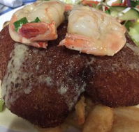 Larrikin Hotel Bistro. - Newcastle Accommodation