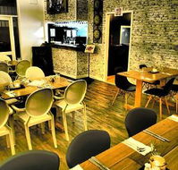 The Swae  Ivy - Bar  Restaurant - Newcastle Accommodation