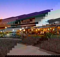 Mojo's Bar  Grill - Newcastle Accommodation