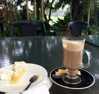 Vechhio's Fruit Stall  Cafe