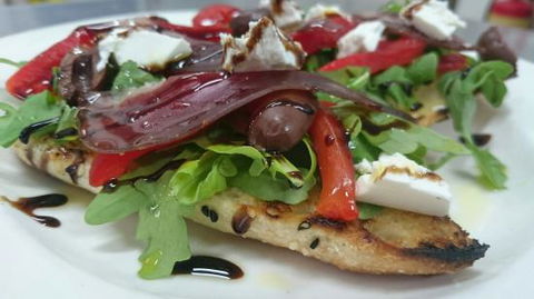 Mena Creek Hotel - Newcastle Accommodation 0