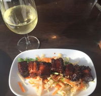 Elwood Food and Wine - Newcastle Accommodation