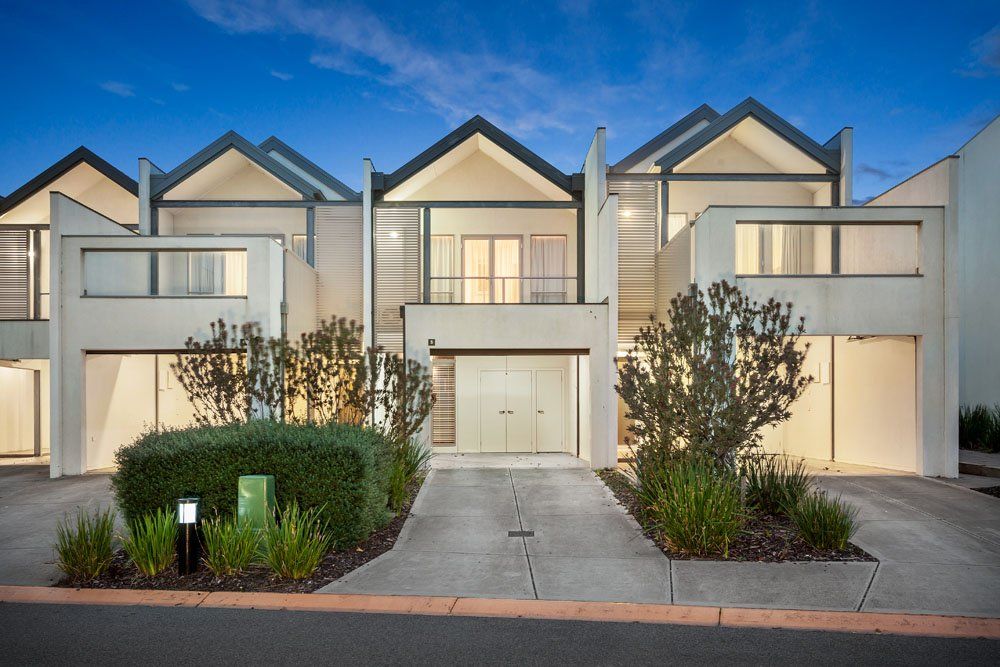 Derrimut VIC New Castle Tourism