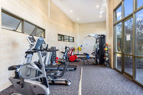 Quality Suites Point Cook Seasons 5 - New Castle Tourism 17