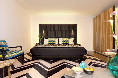 Adelphi Hotel - New Castle Tourism 17