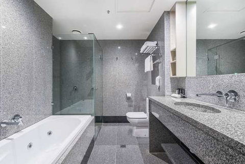 Mantra Tullamarine Hotel - New Castle Tourism 3