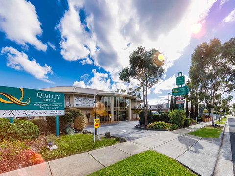 Quality Hotel Melbourne Airport - New Castle Tourism 2