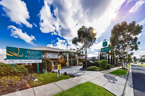 Quality Hotel Melbourne Airport - New Castle Tourism 3