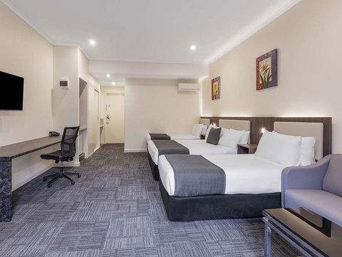 Quality Hotel Melbourne Airport - New Castle Tourism 9