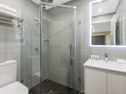 Quality Hotel Melbourne Airport - New Castle Tourism 11