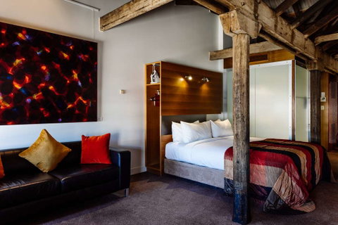 The Henry Jones Art Hotel - Newcastle Accommodation 12