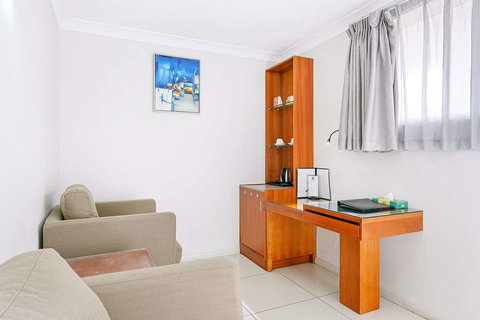 Comfort Inn & Suites Burwood - Newcastle Accommodation 13