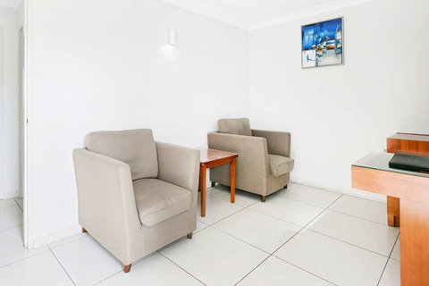 Comfort Inn & Suites Burwood - Newcastle Accommodation 14