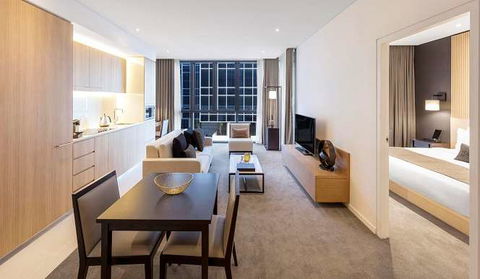 Skye Hotel Suites - New Castle Tourism 5
