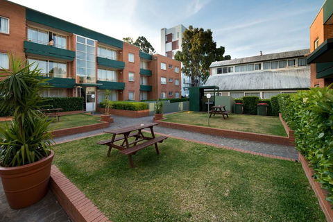 APX Apartments Parramatta - New Castle Tourism 3