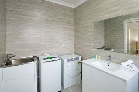 APX Apartments Parramatta - New Castle Tourism 14