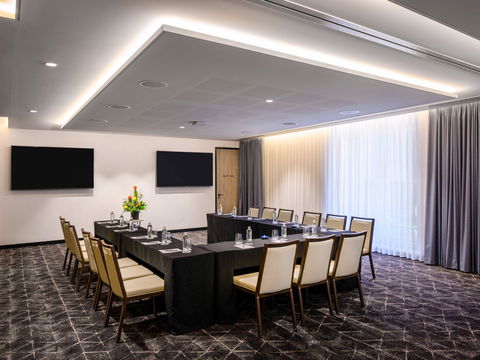 Moevenpick Hotel Hobart - New Castle Tourism 6