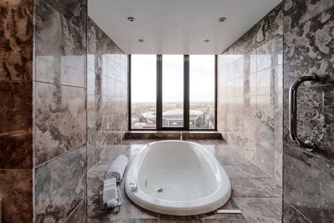 InterContinental Adelaide - Newcastle Accommodation 4