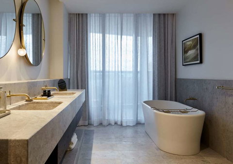 Eos by SkyCity - Newcastle Accommodation 3
