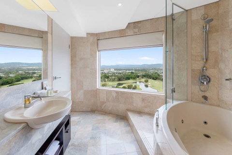 RACV Royal Pines Resort - New Castle Tourism 3