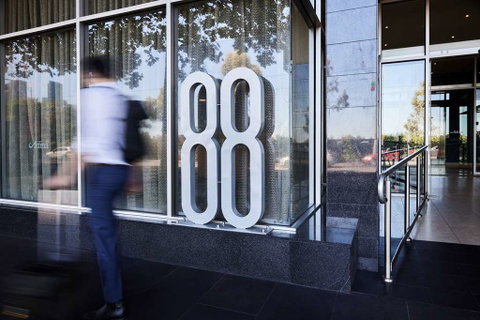 Adina Apartment Hotel on Flinders Street - New Castle Tourism 0