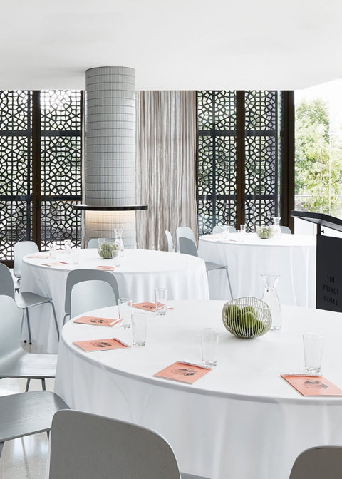 The Prince - Newcastle Accommodation 7