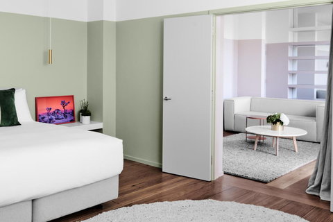 The Prince - Newcastle Accommodation 11