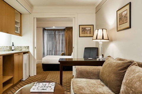 Stamford Plaza Melbourne - New Castle Tourism 13