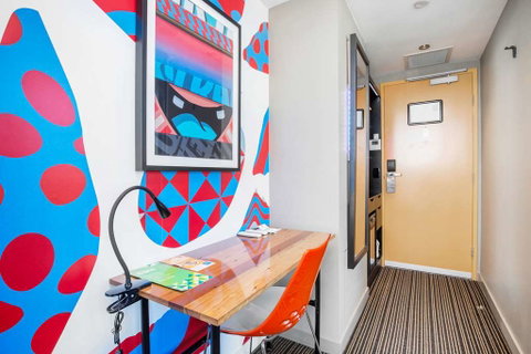 The Constance - Newcastle Accommodation 9