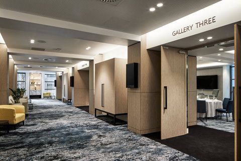 Crowne Plaza Sydney Darling Harbour - Newcastle Accommodation 9