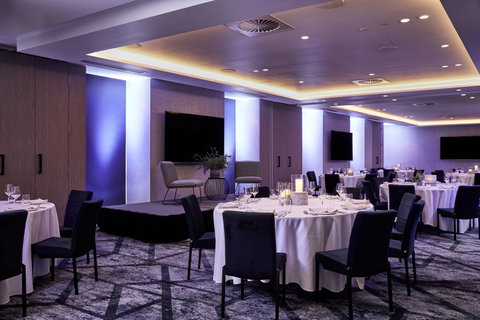 Crowne Plaza Sydney Darling Harbour - Newcastle Accommodation 16