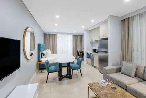 Meriton Suites Pitt Street - Newcastle Accommodation 6
