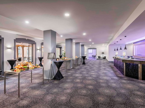 Novotel Sydney Central - Newcastle Accommodation 8