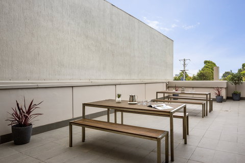 Quest Ivanhoe - New Castle Tourism 1