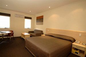 Red Bridge Motor Inn - Newcastle Accommodation 1