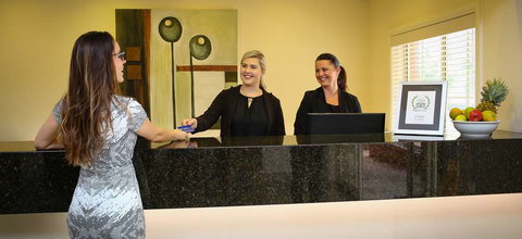 Best Western Plus Hovell Tree Inn - New Castle Tourism 0