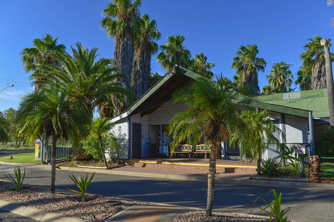 Desert Palms Alice Springs - Newcastle Accommodation 2