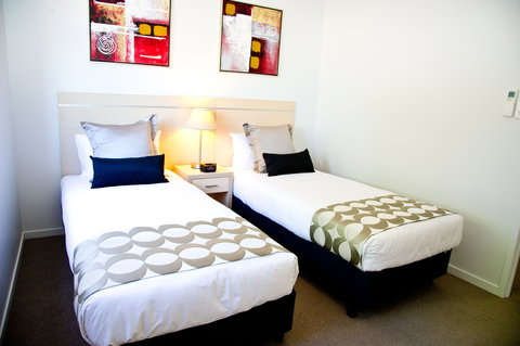 Itara & Jacana Apartments - Newcastle Accommodation 10