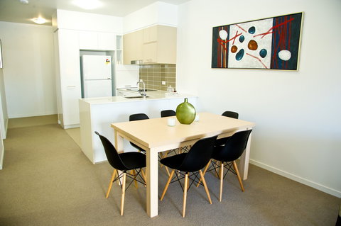 Itara & Jacana Apartments - Newcastle Accommodation 12