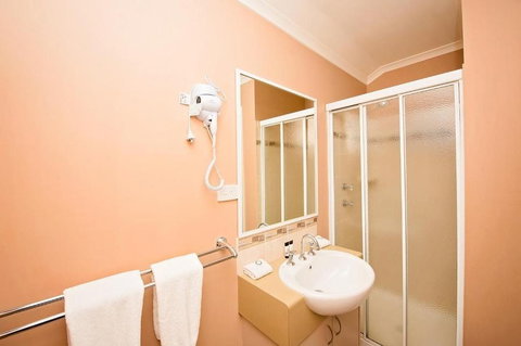 Discovery Parks Bunbury Village - New Castle Tourism 3